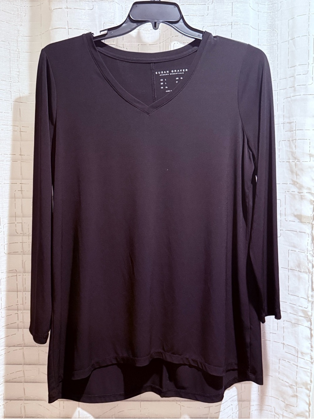 Susan Graver Black V-Neck Long Sleeve Tunic Top